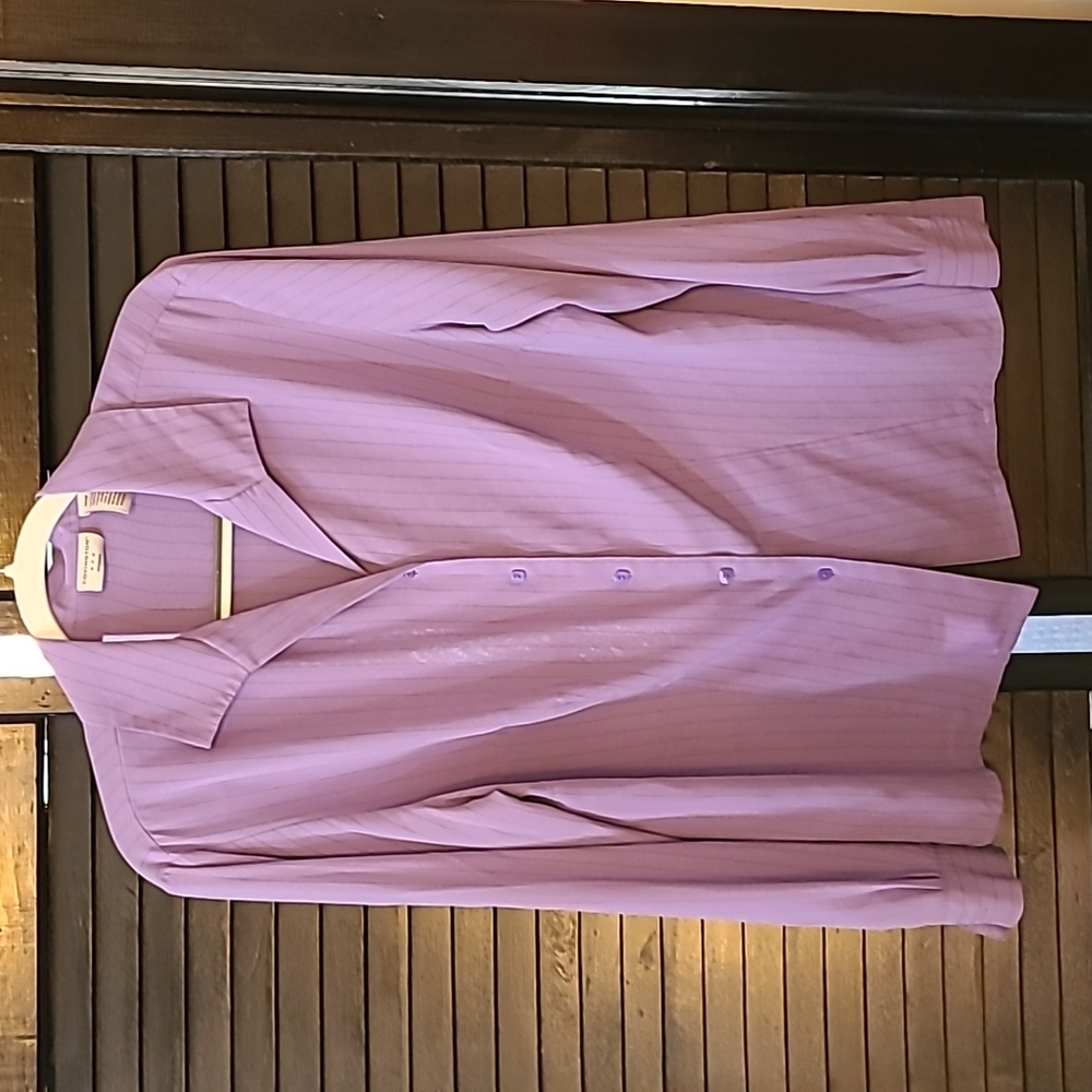 Covington Woman, 16 W button up collard shirt - Picture 1 of 4